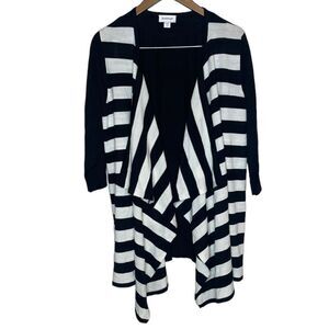 Avenue Black and White Striped Sweater size 18/20